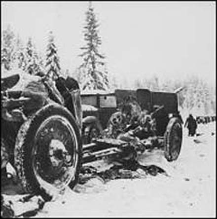 Finnish Troops Destroy 'Motti'