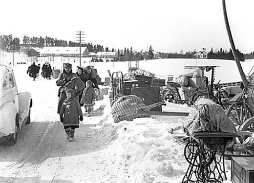 Finns Evacuate Karelia