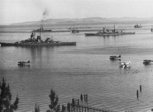 German Warships at Trondheim</h3>