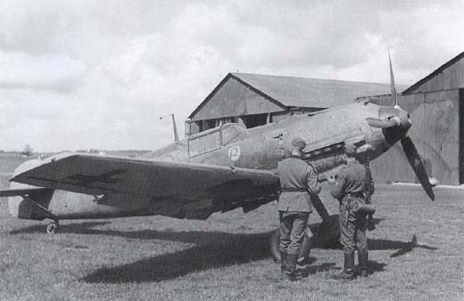 An Me-109E1 of III.JG2, Saint Quentin, France 27 July, 1940