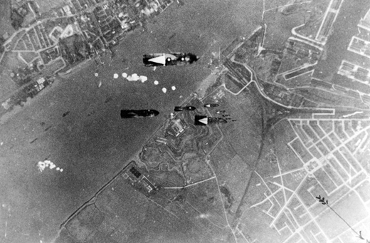 Bombs Hit Tilbury Port