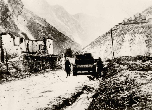 Greek soldiers captured Italian tank