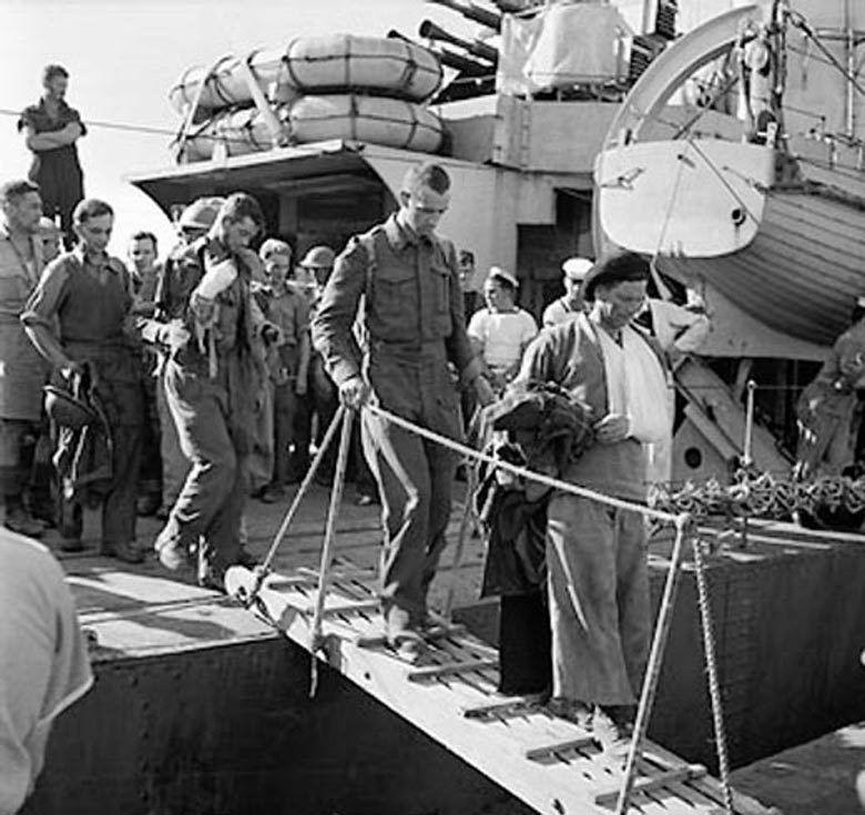 Troops being evacuated on a British corvette