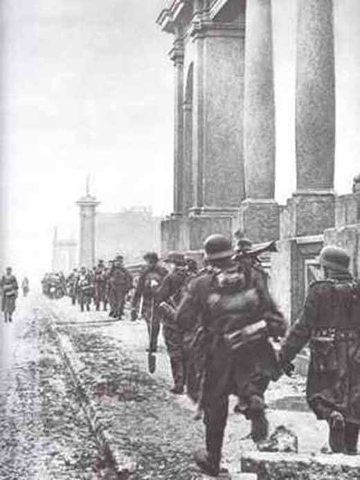 German troops enter Kharkov