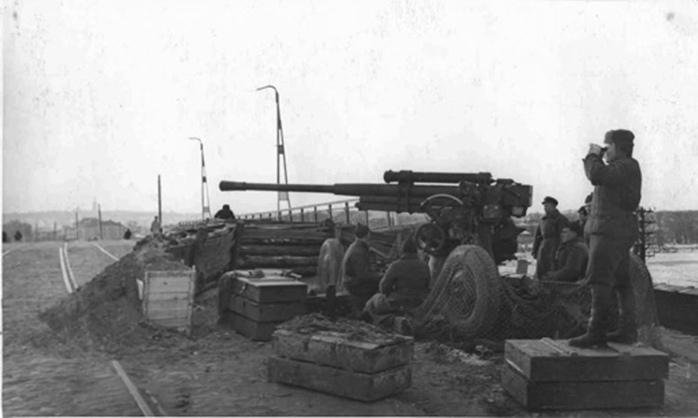 52-K gun of 6th Battery of 732nd Anti-Aircraft Regiments