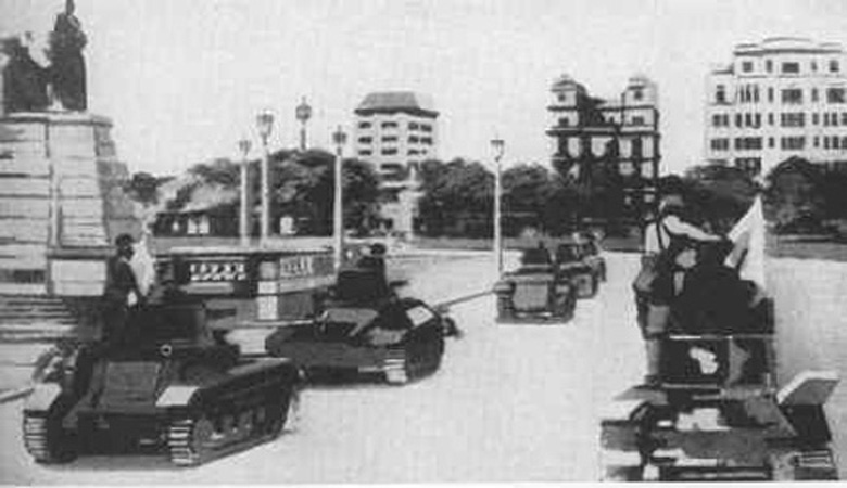 Japanese Forces Enter Manila