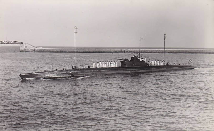 The Greek submarine <i>Glaukos</i>