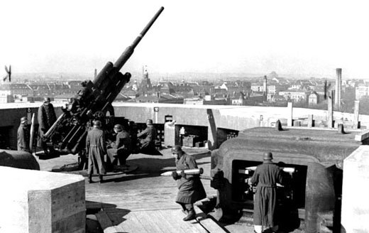 German Troops Check Out Anti-aircraft Gun in Berlin