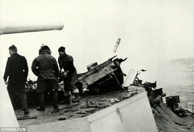 HMS <i>Edinburgh</i> after a Torpedo Hit