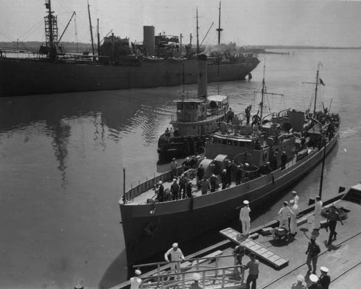 Coast Guard Cutter <i>Icarus</i> Arrives at the Charleston Navy Yard