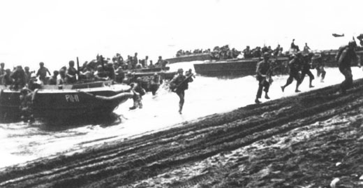 US Marines Debark from LCP(L)s onto Guadalcanal, August 7, 1942