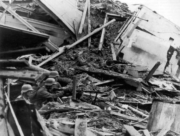 A German Machine Gun Team in Stalingrad