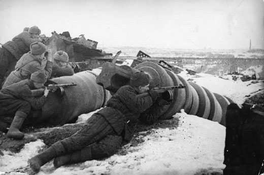 Russian soldiers keeping an eye on the Germans