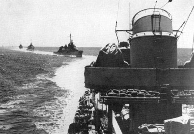 US Navy Ships Head for Guadalcanal