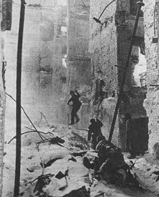 Russian infantry in the ruins of Stalingrad