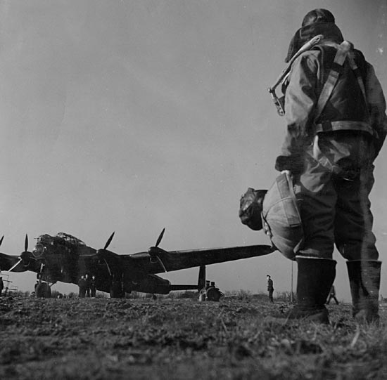 Lancasters of No 83 Squadron at rest