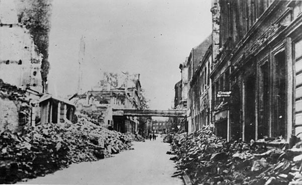 Photo #4 after Hamburg Bombing