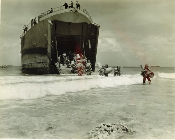 Marines Land on Nanumea