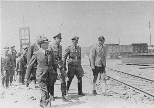 Hoess and Hitler Tour Auscchwitz