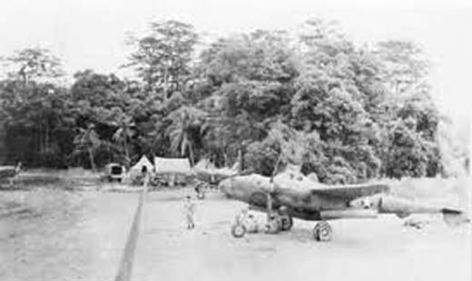 9th FS P-38 Lightning Flightline