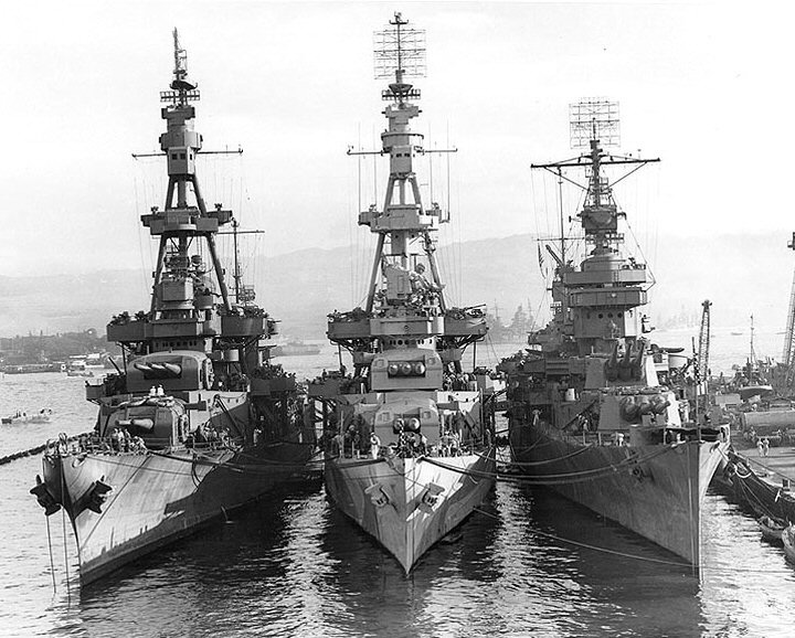 US Cruisers at Pearl Harbor