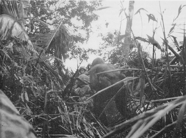 US Marines battle Japanese infantry