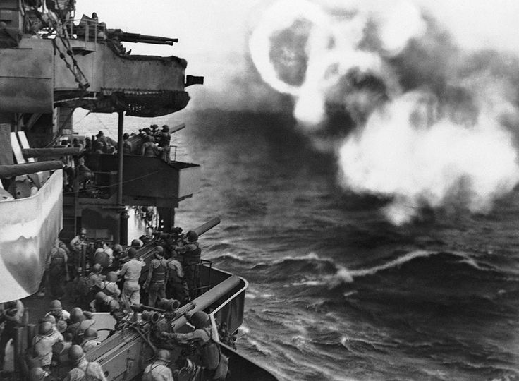 US Cruiser Firing on Makin