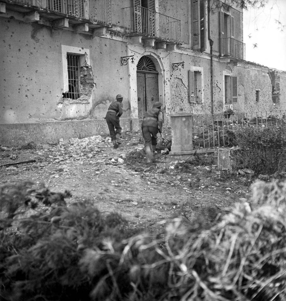 New Zealand Soldiers Near German HQ