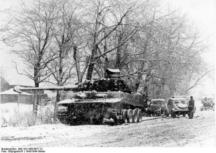 <i>Panzer VI</i> (Tiger I)