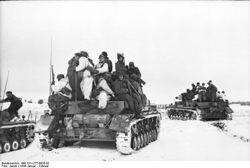 <i>Panzer IVs</i> Carry Infantry