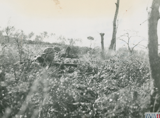 British Soldiers with Machine Guns