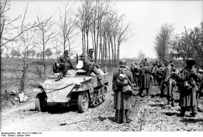 <i>Sd.Kfz. 250/1</i>