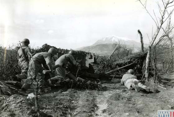 American anti-tank crew