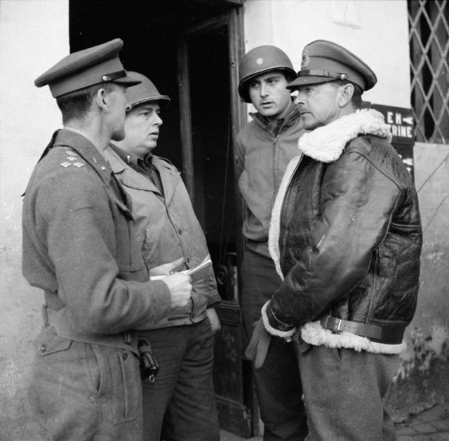 General Alexander Talking to Officers