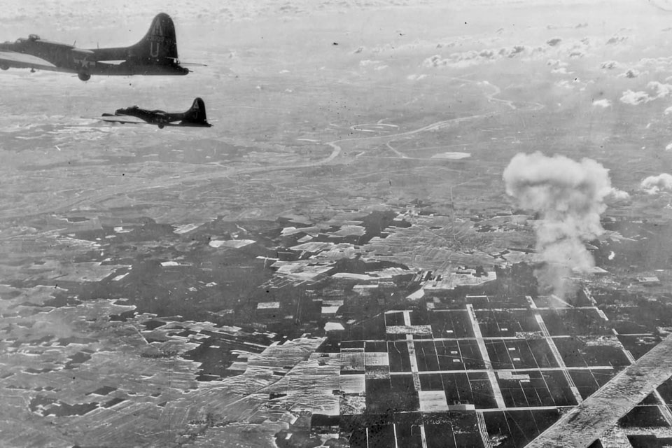 306th Bomb Group B-17