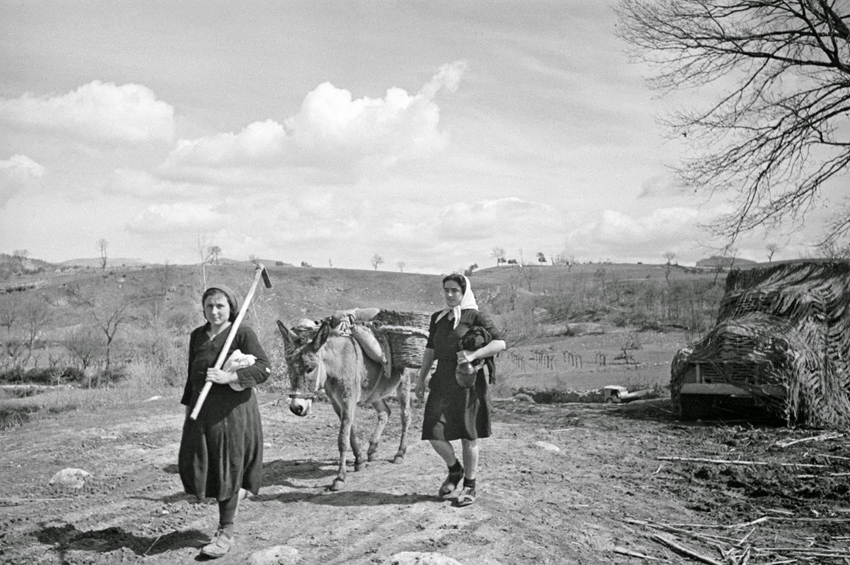 Italian Peasants at Work