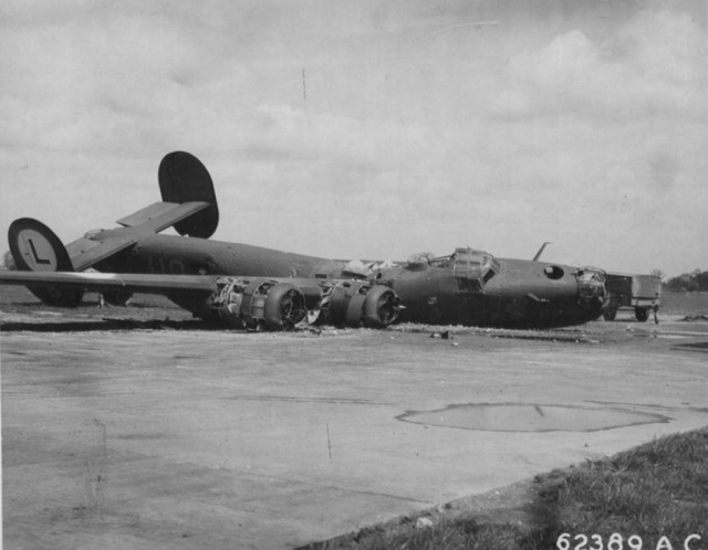 B-24H-15-FO Liberator Crash Landed