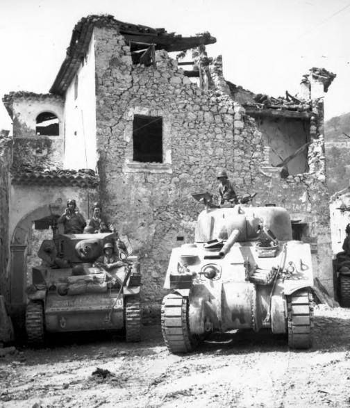 US tanks in Coreno Ausonio