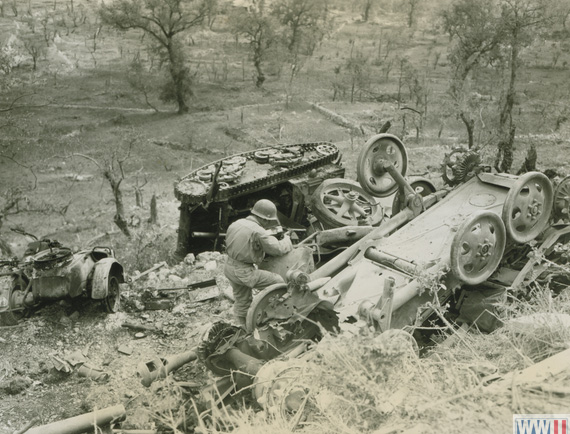 Wrecked German artillery weapons