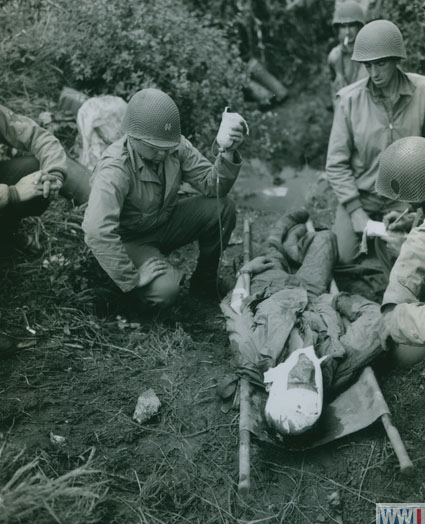 Wounded US soldier being treated