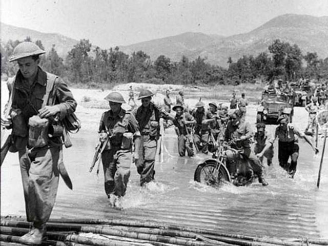 Canadian Infantry Holding Bridgehead