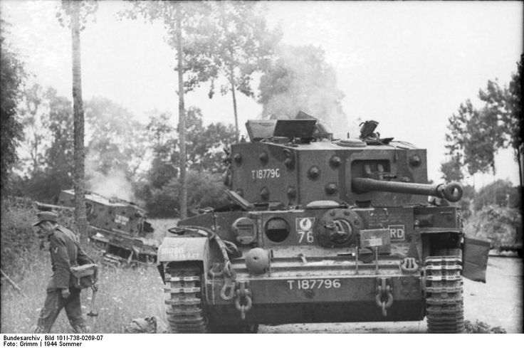 Destroyed English Cruiser Tank VIII Cromwell