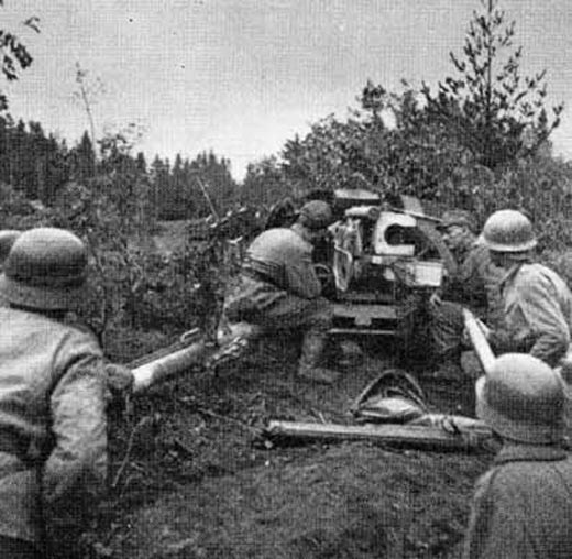 Finnish 7.5cm Pak 40 antitank gun in action