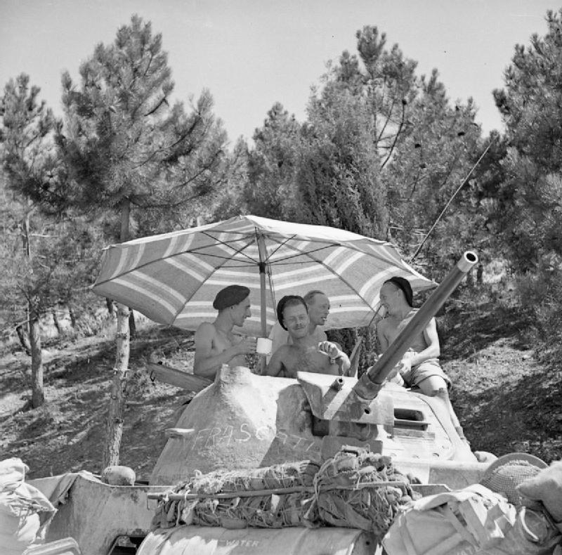 Armored Car Crew, 4th King's Dragoon Guards