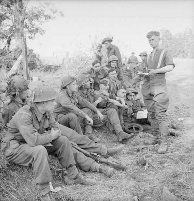 A Sergeant Briefs Men