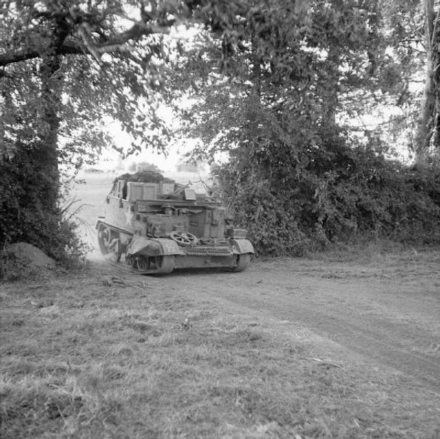 Universal Carrier Drives Through a Gap