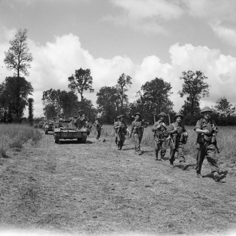 Universal Carriers and Infantry of the 15th Infantry Division