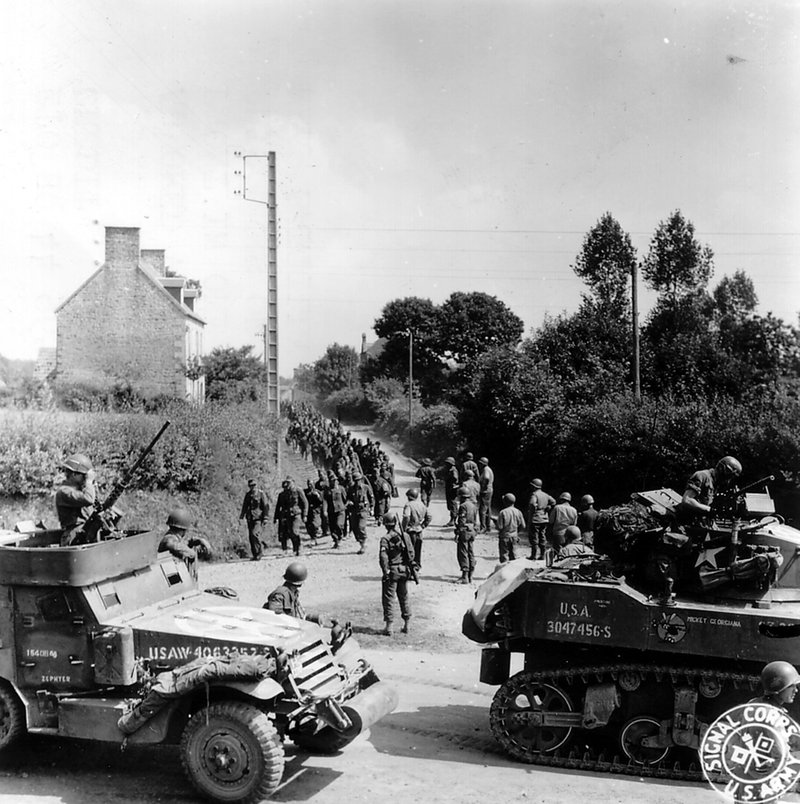 6th Armored Division near Sartilly