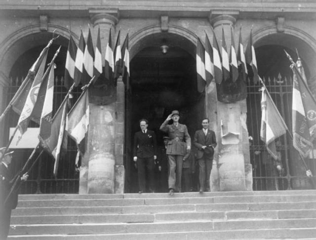 Gen de Gaulle in Lavel