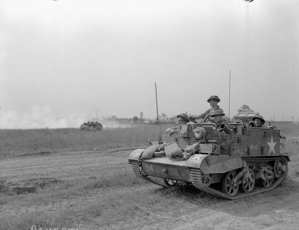 A Universal Carrier of The Lake Superior Regiment